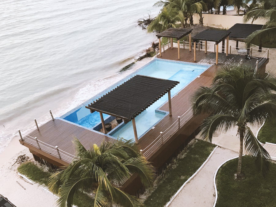 Mantenimiento Deck en la Playa